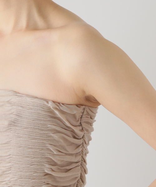 IENA(イエナ)の「Raspail/ラスパイユ SHIRRINNG TUBE TOP RB-203(チューブトップ・レディース・ベージュ・FREE)」の8枚目の写真