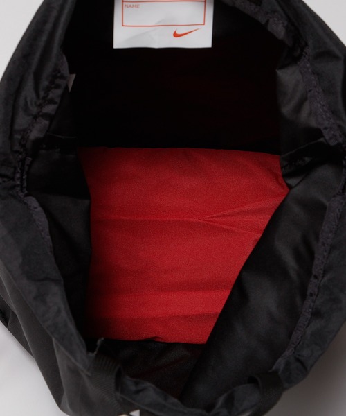 NIKE(ナイキ)の「NIKE/ナイキ 2ルームプールバッグ(ショルダーバッグ・キッズ・ブラック/ネイビー・FREE)」の12枚目の写真