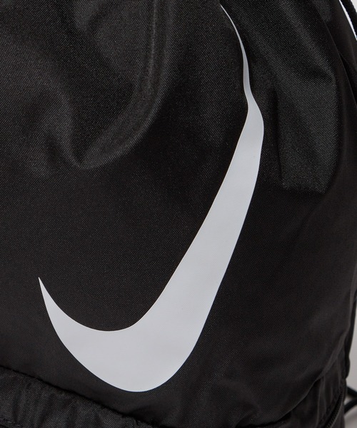 NIKE(ナイキ)の「NIKE/ナイキ 2ルームプールバッグ(ショルダーバッグ・キッズ・ブラック/ネイビー・FREE)」の8枚目の写真