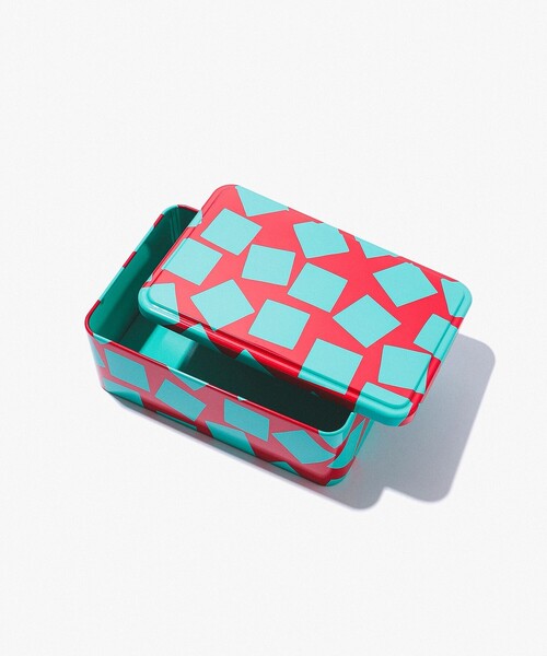 bpr BEAMS(ビーピーアール ビームス )の「Sowden / George Sowden Rectangular Tin(収納グッズ・レディース・レッド系その他/ブラック系その他/グリーン系その他・FREE)」の2枚目の写真
