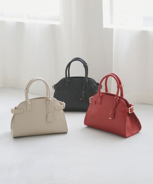 VIS(ビス)の「【大容量】【2WAY】キーチャーム付きボストンバッグ(トートバッグ・レディース・ベージュ系その他2/ブラック/レッド系その他2・FREE)」の5枚目の写真