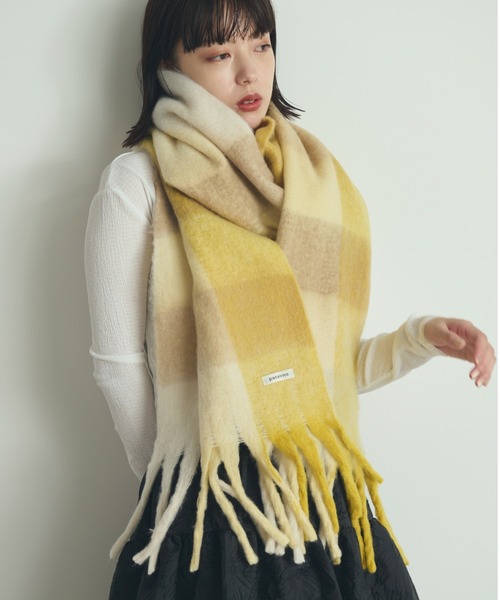 paravion(パラビオン)の「チェックボリュームマフラー(マフラー・レディース・ブラウン/イエロー/ブルー・FREE)」の3枚目の写真