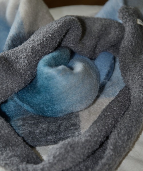 paravion(パラビオン)の「チェックボリュームマフラー(マフラー・レディース・ブラウン/イエロー/ブルー・FREE)」の5枚目の写真