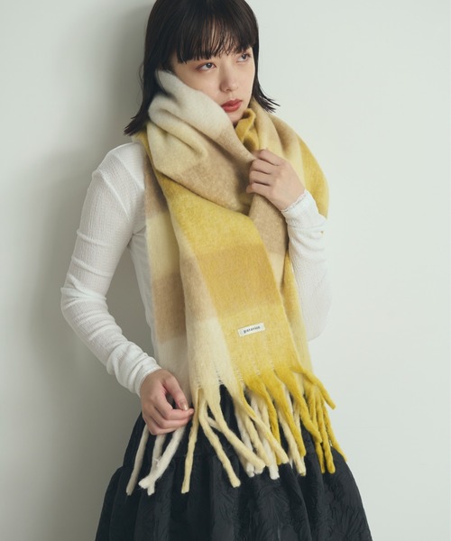 paravion(パラビオン)の「チェックボリュームマフラー(マフラー・レディース・ブラウン/イエロー/ブルー・FREE)」の10枚目の写真