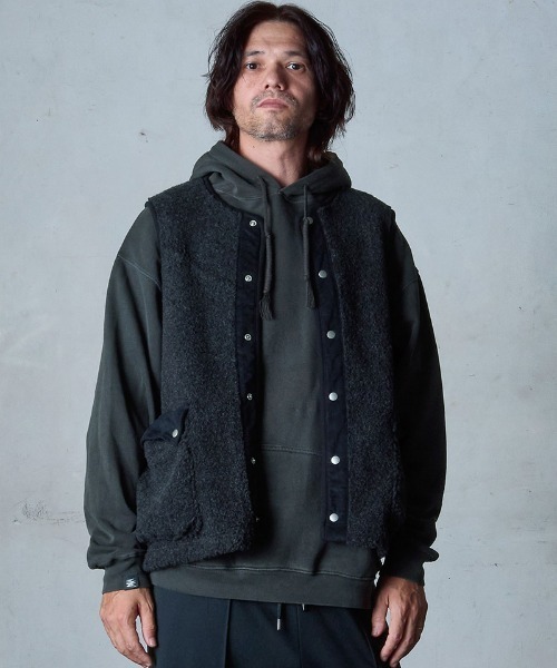 EGO TRIPPING(エゴトリッピング)の「mcg3501-WARMNEST ベスト(ベスト・メンズ・ヘザーチャコール/ブラック・48/46)」の3枚目の写真