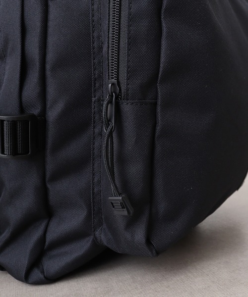 VASKA by moz（ヴェスカ バイ モズ）の「VASKA by moz　刺繍ワッペン２層リュック（バックパック/リュック・メンズ・ブラック×ホワイト/ブラック×パープル/ブラック×ブルー・FREE）」の6枚目の写真