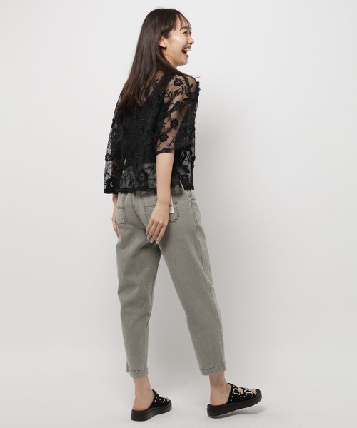 niko and...(ニコアンド)の「3Dフラワーレースシャツ(シャツ/ブラウス・レディース・イエロー/ブラック/アイボリー・LONG/MEDIUM)」の5枚目の写真