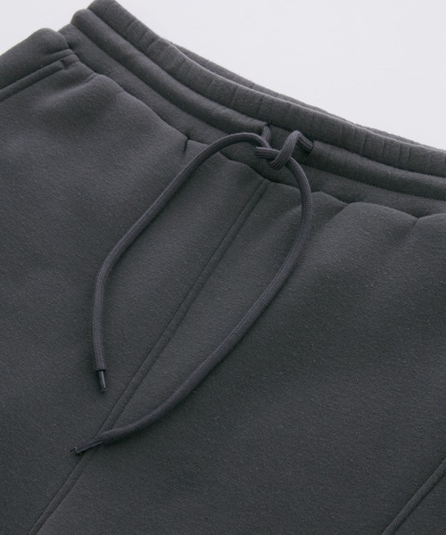 nui nullu（ヌイヌル）の「【nui nullu】2WAYワイドスウェットカーブパンツ/セットアップ対応（スウェットパンツ・レディース・グレー/ブラック/アイボリー・L/M/S）」の8枚目の写真