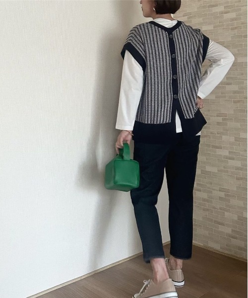ikka（イッカ）の「【雑誌InRed web10月号掲載】GOKU楽パンツ ストレッチテーパード（その他パンツ・レディース・ブラック/ベージュ/ネイビー/ブルー/ダークグリーン・S/M/L）」の7枚目の写真