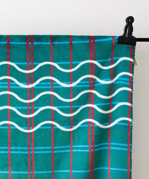 BIRTHDAY BAR（バースデイバー）の「【SAHIR サヒール】vertical line blanket（ラグ/マット・レディース・グリーン/ブルー・0）」の6枚目の写真