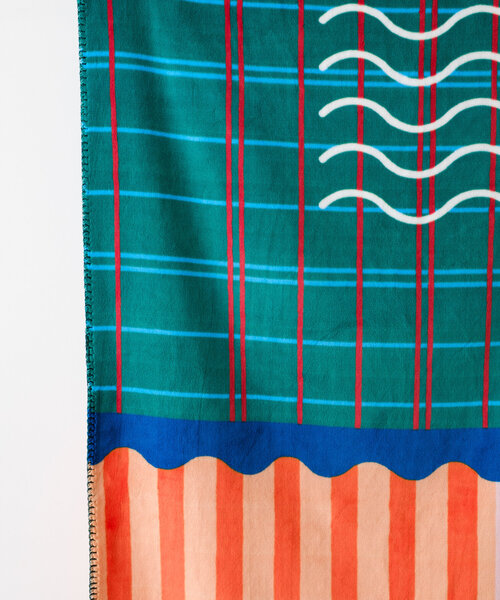 BIRTHDAY BAR（バースデイバー）の「【SAHIR サヒール】vertical line blanket（ラグ/マット・レディース・グリーン/ブルー・0）」の7枚目の写真