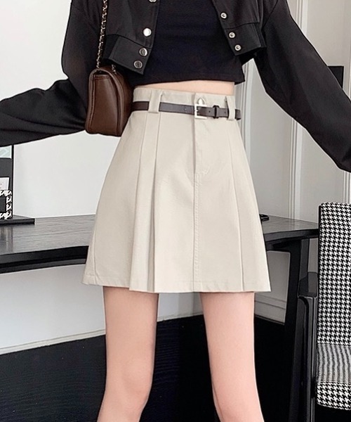 LADY LIKE（レディライク）の「ベルト付きフェイクレザープリーツ