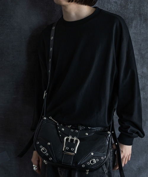 HARE(ハレ)の「BIGバックルバッグ(HARE)(ショルダーバッグ・メンズ・ブラック/グレー・FREE)」の3枚目の写真