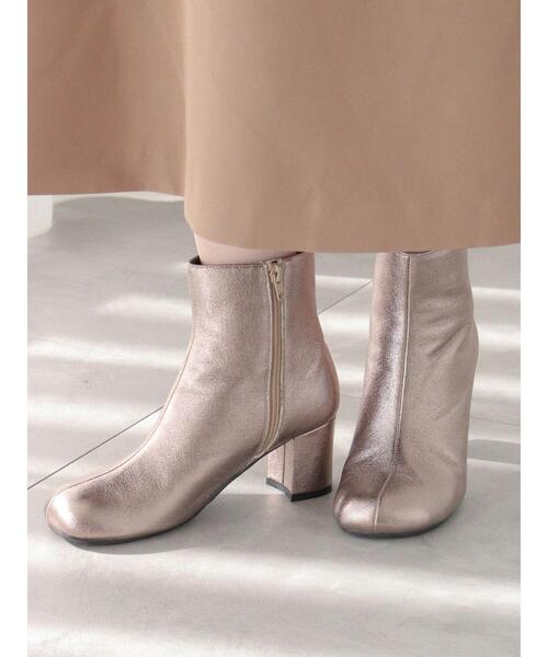 Te chichi TERRASSE（テチチテラス）の「オブリークトゥショートブーツ（ブーツ・レディース・ブロンズ/ブラック/オフホワイト・M/L）」の3枚目の写真