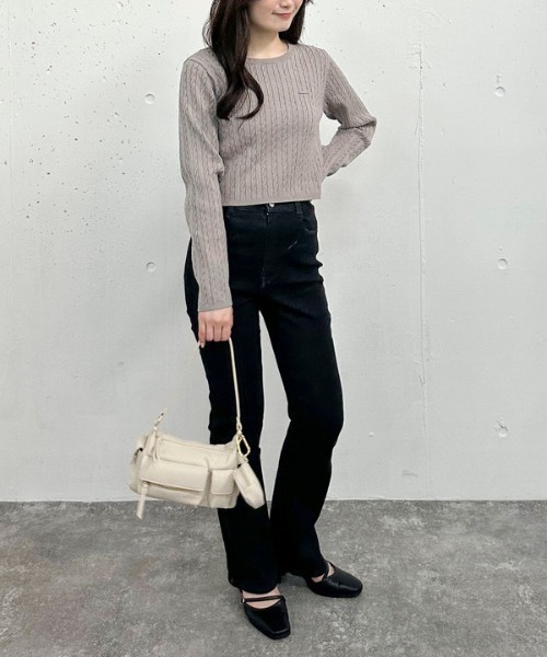 archives（アルシーヴ）の「ワンポイントケーブルニット（ニット/セーター・レディース・ブラック/ブラウン/グレー/アイボリー/ワイン・MEDIUM）」の10枚目の写真