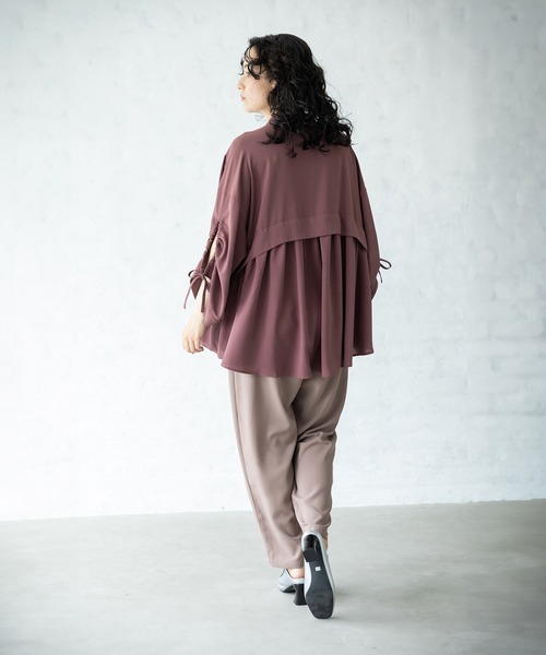 OSMOSIS（オズモーシス）の「2WAYスリットスリーブギャザーブラウス（シャツ/ブラウス・レディース・ホワイト/ブラック/グレー/ピンク系その他・ONE SIZE）」の7枚目の写真