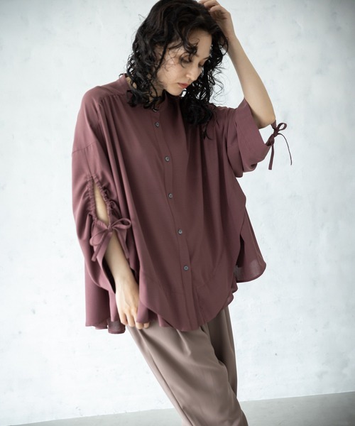 OSMOSIS（オズモーシス）の「2WAYスリットスリーブギャザーブラウス（シャツ/ブラウス・レディース・ホワイト/ブラック/グレー/ピンク系その他・ONE SIZE）」の9枚目の写真