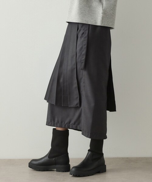 OPAQUE.CLIP（オペークドットクリップ）の「◆≪ツインセット≫プリーツラップ×ナロースカート【洗濯機洗い可】（スカート・レディース・チャコールグレー/キャメル・38/40/42）」の4枚目の写真