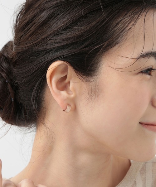 CALIN　STANDARD（カリンスタンダード）の「◆金属アレルギー対応◆◆made in japan◆【痛くない】【落ちにくい】【ストレスフリーな着け心地】スターダスト　ミニループフィットイヤリング（イヤリング・レディース・ゴールド/ピンクゴールド/シルバー・FREE）」の11枚目の写真