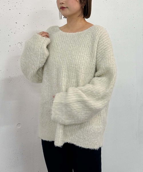 archives（アルシーヴ）の「ラメブークレバックシャンミドルニット（ニット/セーター・レディース・アイボリー/ピンク/チャコールグレー/ブルー・MEDIUM）」の2枚目の写真