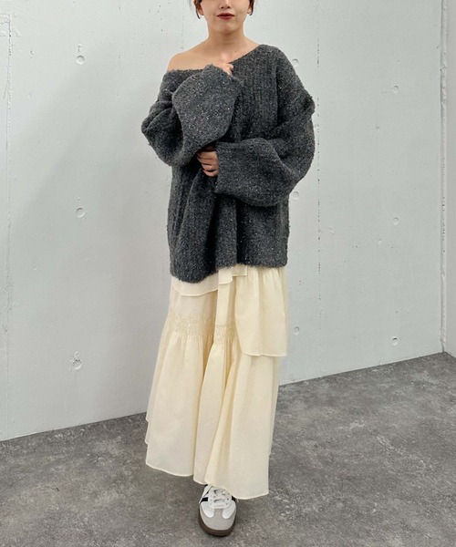 archives（アルシーヴ）の「ラメブークレバックシャンミドルニット（ニット/セーター・レディース・アイボリー/ピンク/チャコールグレー/ブルー・MEDIUM）」の11枚目の写真