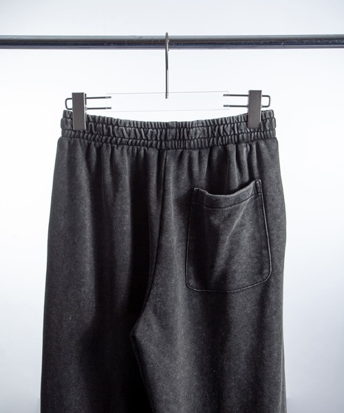 ZIP FIVE -White Line-(ジップファイブホワイトライン)の「【White Line】 裏毛 ワイド ストレート ピグメント フェード スウェットパンツ(スウェットパンツ・メンズ・杢グレー/ブラック/ブラウン・MEDIUM/X-LARGE/LARGE)」の4枚目の写真