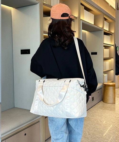 shopnikoniko（ショップニコニコ）の「トラベルバッグ 大容量 ボストン キルティング 旅行用 ショルダー付き ボストンバッグ（スーツケース/キャリーバッグ・レディース・ブラック/グレー/ホワイト/ベージュ・フリー）」の16枚目の写真