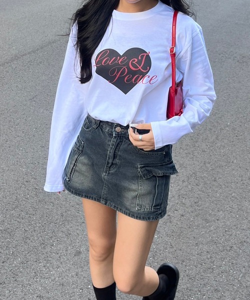 fiere(フィエール)の「Love&PeaceロンT/長袖Tシャツ(Tシャツ/カットソー・レディース・ホワイト・MEDIUM)」の1枚目の写真