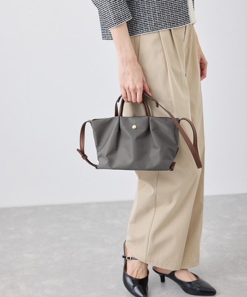 Legato Largo（レガートラルゴ）の「【Legato Largo/レガートラルゴ】肩楽ミニショルダーバッグ/撥水加工（ショルダーバッグ・レディース・ブラウン系その他3/グレー/ネイビー・FREE）」の20枚目の写真