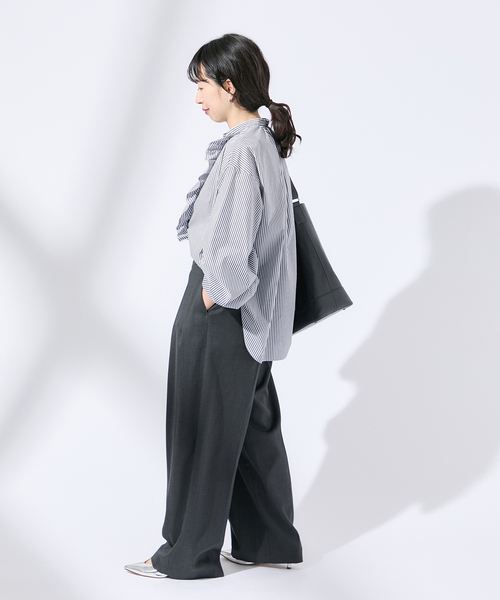 journal standard L'essage（ジャーナルスタンダードレサージュ）の「スタンドカラーフリルシャツ（シャツ/ブラウス・レディース・ブルー/ネイビー/ブルー系その他・FREE）」の22枚目の写真
