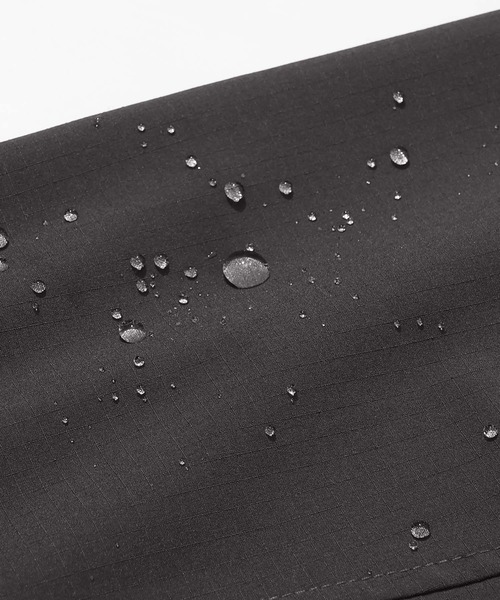 KRIFF MAYER（クリフメイヤー）の「クリーネスアクティブフードジャケット（マウンテンパーカー・メンズ・オリーブ/カラフル/チャコール/グレイッシュベージュ/アイボリー・LARGE/X-LARGE/MEDIUM）」の13枚目の写真