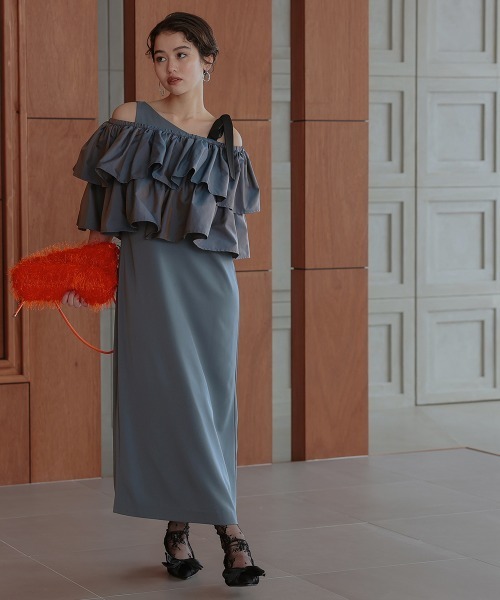 Callarus(カラルス)の「3WAY偏光タフタボレロ+アシメデザインロング丈ワンピースドレス〔Callarus〕(ドレス・レディース・ブラック/ブルーグレー・M/L/LL)」の4枚目の写真