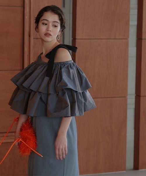 Callarus(カラルス)の「3WAY偏光タフタボレロ+アシメデザインロング丈ワンピースドレス〔Callarus〕(ドレス・レディース・ブラック/ブルーグレー・M/L/LL)」の8枚目の写真