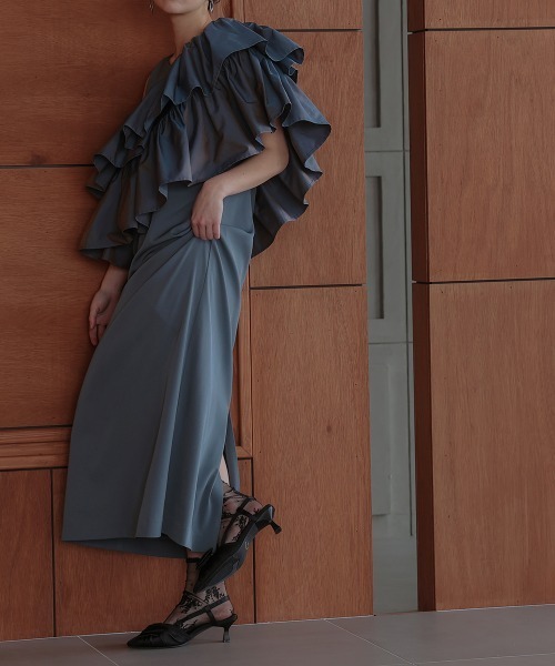 Callarus(カラルス)の「3WAY偏光タフタボレロ+アシメデザインロング丈ワンピースドレス〔Callarus〕(ドレス・レディース・ブラック/ブルーグレー・M/L/LL)」の19枚目の写真