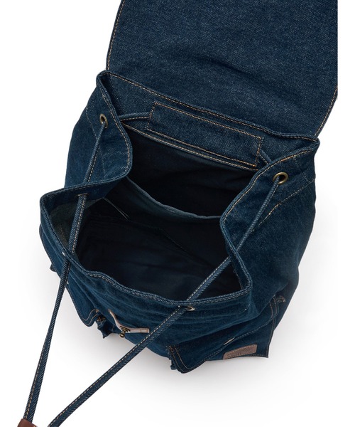 LEVI'S　リーバイス　バックパック　リュック　デニム生地　極美品　人気　完売 LEVI'S リーバイス バックパック リュック デニム生地 極美品