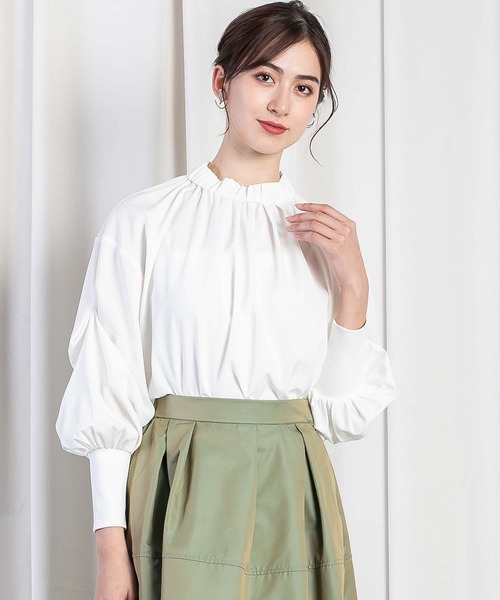 RAW FUDGE（ローファッジ）の「タックパフスリーブブラウス（シャツ/ブラウス・レディース・ブラック/サックスブルー/オフホワイト・M）」の2枚目の写真