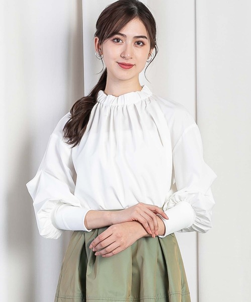 RAW FUDGE（ローファッジ）の「タックパフスリーブブラウス（シャツ/ブラウス・レディース・ブラック/サックスブルー/オフホワイト・M）」の4枚目の写真