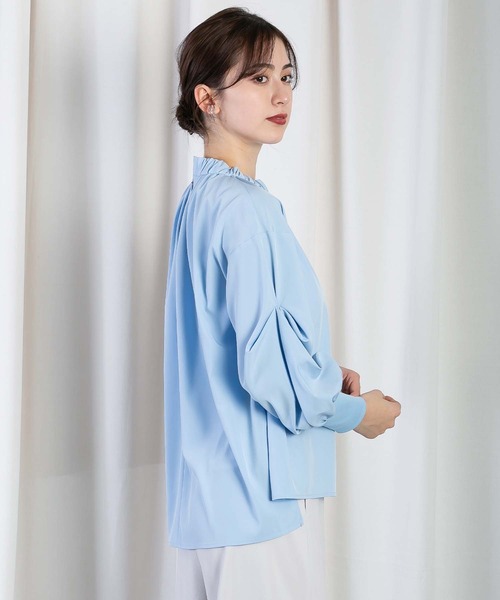 RAW FUDGE（ローファッジ）の「タックパフスリーブブラウス（シャツ/ブラウス・レディース・ブラック/サックスブルー/オフホワイト・M）」の17枚目の写真