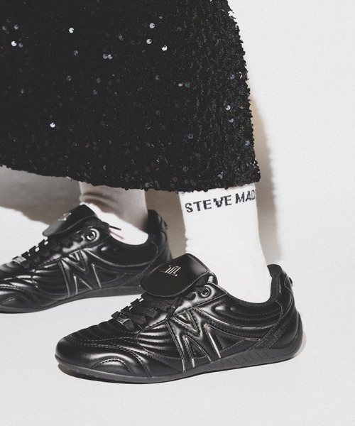 STEVE MADDEN（スティーブマデン）の「ローカットスニーカー/S.MADDEN FREEKICK-VS（スニーカー・レディース・シルバー/ブラック×シルバー/モカ/ホワイト×シルバー・22.5cm/23.0cm/23.5cm/23.5-24/24.0cm/24.5cm/24.5㎝）」の3枚目の写真