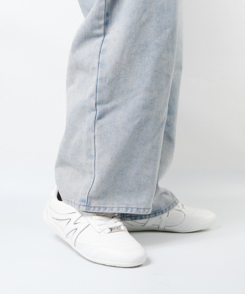 STEVE MADDEN（スティーブマデン）の「ローカットスニーカー/S.MADDEN FREEKICK-VS（スニーカー・レディース・シルバー/ブラック×シルバー/モカ/ホワイト×シルバー・22.5cm/23.0cm/23.5cm/23.5-24/24.0cm/24.5cm/24.5㎝）」の18枚目の写真