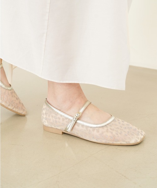 Launa lea(ラウナレア)の「チュールメリージェーンフラットパンプス(0597,0597A)(パンプス・レディース・ブラック/ホワイト/ベージュ・22.0cm/22.5cm/23.0cm/23.5cm/24.0cm/24.5cm/25.0cm)」の3枚目の写真