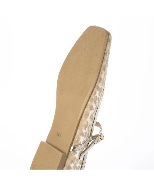 Launa lea(ラウナレア)の「チュールメリージェーンフラットパンプス(0597,0597A)(パンプス・レディース・ブラック/ホワイト/ベージュ・22.0cm/22.5cm/23.0cm/23.5cm/24.0cm/24.5cm/25.0cm)」の7枚目の写真