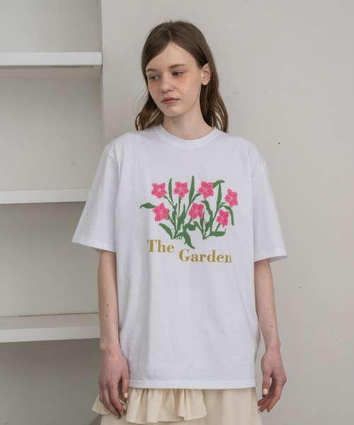 idem（イデム）の「flower print t-shirt／フラワープリントTシャツ（Tシャツ/カットソー・レディース・チャコールグレー/ホワイト・FREE）」の7枚目の写真