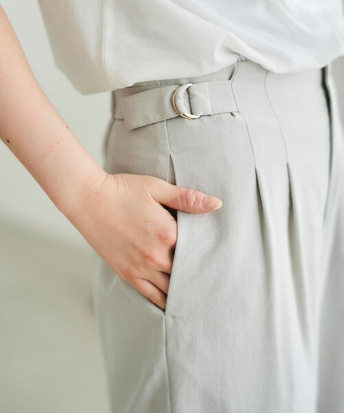 le.coeur blanc(ルクールブラン)の「《手洗い可能》タンブラーブッチャータックワイドパンツ(その他パンツ・レディース・ネイビー/チャコールグレー/ライトグレー・36/38)」の17枚目の写真