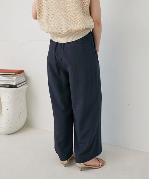 le.coeur blanc(ルクールブラン)の「《手洗い可能》タンブラーブッチャータックワイドパンツ(その他パンツ・レディース・ネイビー/チャコールグレー/ライトグレー・36/38)」の20枚目の写真