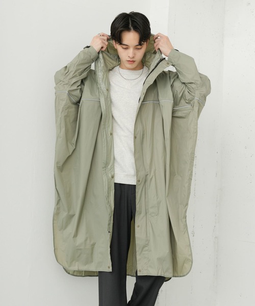 SMELLY（スメリー）の「『WEB限定』『ユニセックス』Wpc.　バイシクルスリーブポンチョ（ポンチョ・レディース・ネイビー/ベージュ・ONE）」の22枚目の写真