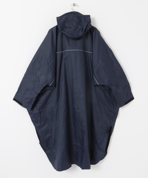 SMELLY（スメリー）の「『WEB限定』『ユニセックス』Wpc.　バイシクルスリーブポンチョ（ポンチョ・レディース・ネイビー/ベージュ・ONE）」の4枚目の写真
