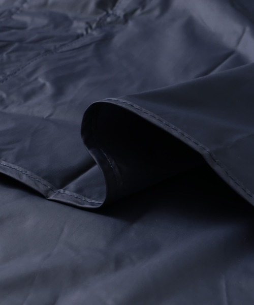 SMELLY（スメリー）の「『WEB限定』『ユニセックス』Wpc.　バイシクルスリーブポンチョ（ポンチョ・レディース・ネイビー/ベージュ・ONE）」の6枚目の写真