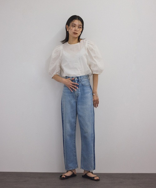 SALON adam et rope'（サロン アダム エ ロペ）の「【WEB限定】ラメドット刺繍ボリュームスリーブブラウス（シャツ/ブラウス・レディース・ブラック/ホワイト・FREE）」の15枚目の写真