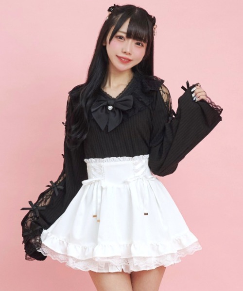 Secret Honey(シークレットハニー)の「袖スリットVネックトップス(Tシャツ/カットソー・レディース・オフホワイト/ブラック・FREE)」の2枚目の写真